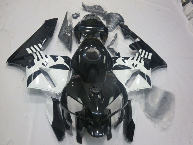 Gloss Black & Punisher Logo 2005-2006 Honda CBR600RR Motorcycle Fairings Gloss Black & Punisher Logo 2005-2006 Honda CBR600RR Motorcycle Fairings