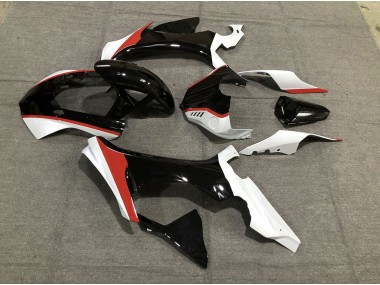 Gloss Red Black and White 2015-2019 Yamaha R1 Motorcycle Fairings