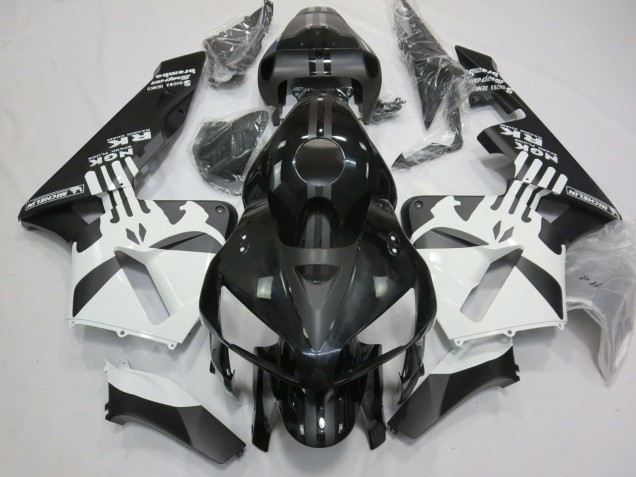 Matte & White Punisher Logo 2005-2006 Honda CBR600RR Motorcycle Fairings Matte & White Punisher Logo 2005-2006 Honda CBR600RR Motorcycle Fairings